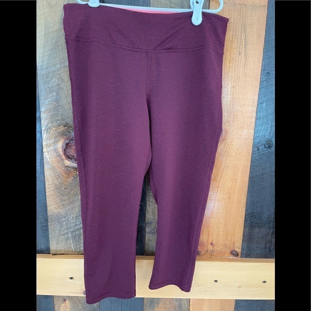 Marika Sport striped crop leggings, size Small, 4-6